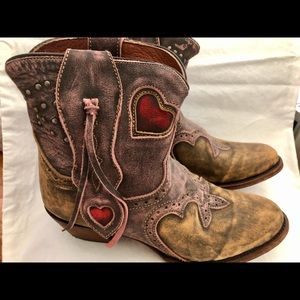 Dan Post women’s leather boots artistic stitching